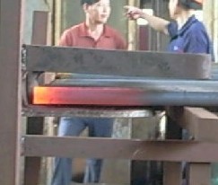 冷拉型鋼（圓鋼、方鋼、扁鋼）模具軋頭高頻加熱爐